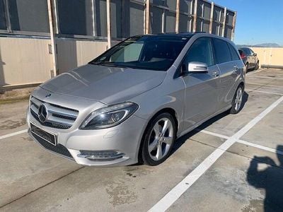 Gris Usado 2013 Mercedes B180 Monovolumen | 12.900 € (Precio justo)