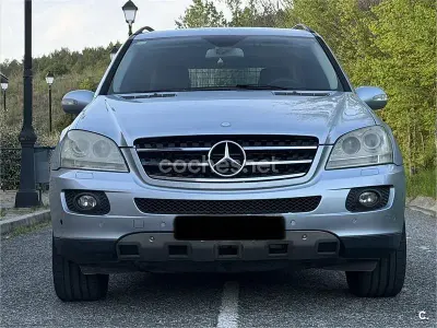Usado Mercedes ML320 AMG Edition 1 224 CV (164 kW) 2008 Gris / plata SUV