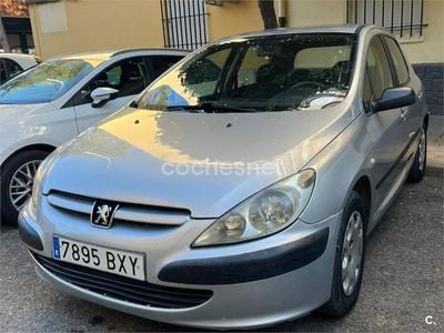 Usado Peugeot 307 110 CV (80 kW) 2002 Gris / plata Berlina