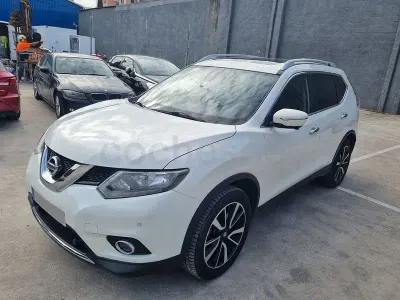 Usado Nissan X-Trail N-Connecta 130 CV (95 kW) 2016 Blanco SUV