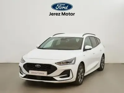 Usado Ford Focus ST-Line 155 CV (114 kW) 2024 Blanco Berlina