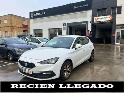 Usado Seat Leon Style 116 CV (85 kW) 2021 Blanco Utilitario