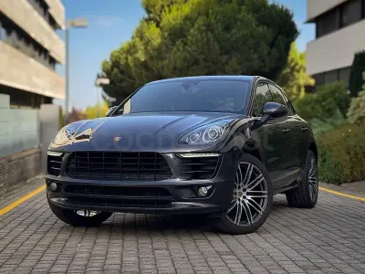 Usado Porsche Macan 245 CV (180 kW) 2019 Gris / plata SUV