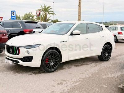 Usado Maserati Levante 275 CV (202 kW) 2018 Blanco SUV