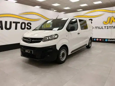 Usado Opel Vivaro 120 CV (88 kW) 2021 Blanco Monovolumen