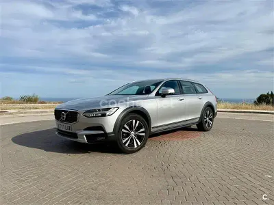 Usado Volvo V90 CC 190 CV (139 kW) 2020 Gris / plata Familiar