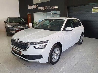 Usado Skoda Kamiq Monte Carlo 110 CV (80 kW) 2022 Blanco SUV