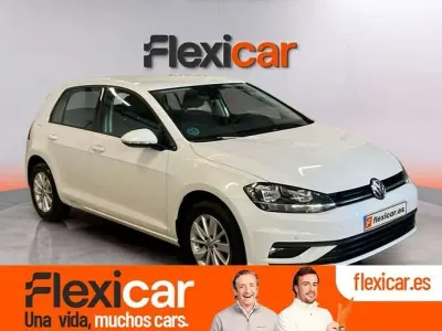 Usado VW Golf VII 116 CV (85 kW) 2019 Beige Utilitario