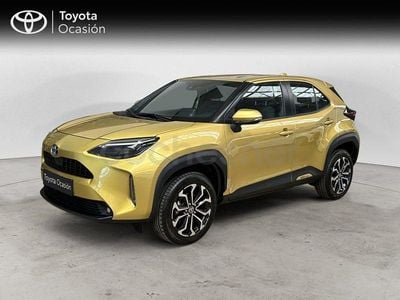 Usado Toyota Yaris Cross Active 116 CV (85 kW) 2024 Amarillo SUV