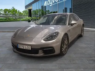 Usado Porsche Panamera 4 462 CV (339 kW) 2019 Gris / plata Berlina