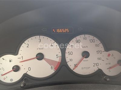 Amarillo Usado 2004 Peugeot 206 Familiar | 2500 € (Precio justo)