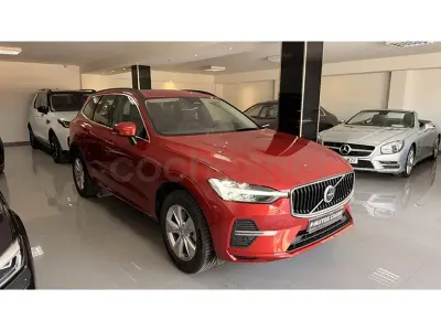 Usado Volvo XC60 Core 197 CV (144 kW) 2025 Rojo SUV