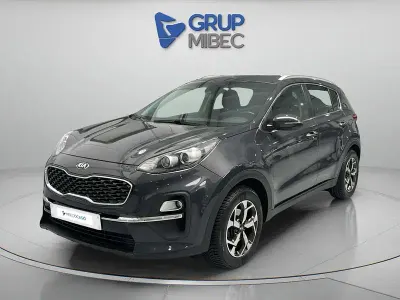 Usado Kia Sportage Plus 136 CV (100 kW) 2021 Gris / plata SUV