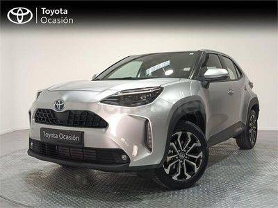 Usado Toyota Yaris Cross Active 116 CV (85 kW) 2022 Gris / plata SUV