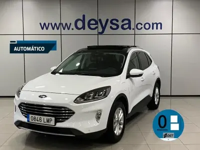 Usado Ford Kuga Titanium 225 CV (165 kW) 2021 Blanco SUV