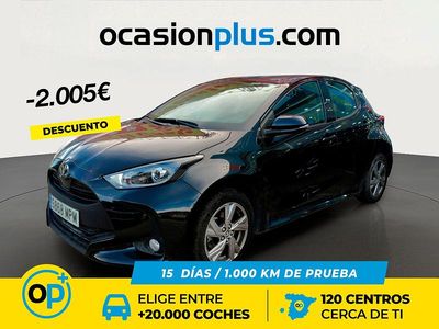 Usado Toyota Yaris Hybrid Active 116 CV (85 kW) 2024 Negro Berlina