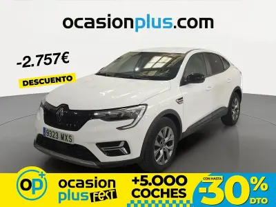 Käytetty Renault Arkana Evolution 145 HP (106 kW) 2025 Valkoinen Katumaasturi