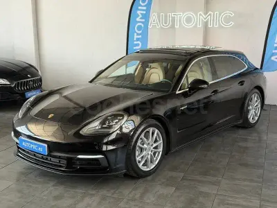 Usado Porsche Panamera 4 Sport Turismo 462 CV (339 kW) 2018 Negro Familiar