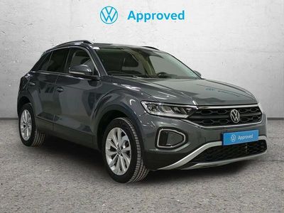 Begagnad VW T-Roc Life 150 HK (110 kW) 2023 SUV