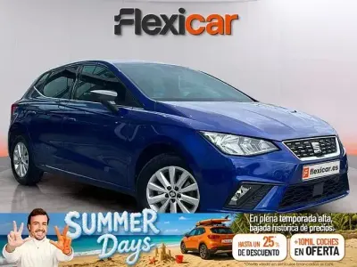 Usado Seat Ibiza Reference 80 CV (58 kW) 2021 Azul Utilitario