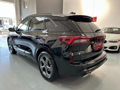 Usado Ford Kuga ST-Line 180 CV (132 kW) 2025 Negro SUV