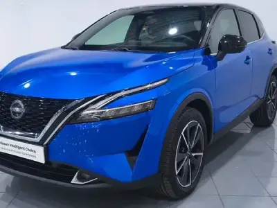 Usado Nissan Qashqai Tekna 158 CV (116 kW) 2024 Magnetic blue techo black SUV