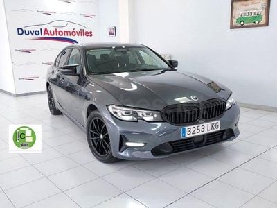 Usado BMW 320 Comfort Edition 184 CV (135 kW) 2020 Gris / plata Berlina
