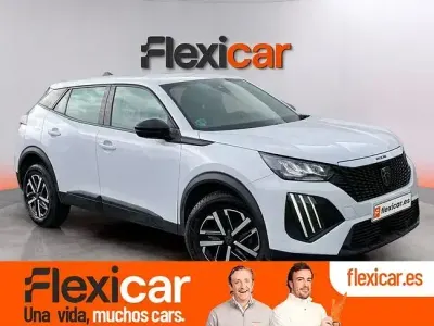 Usado Peugeot 2008 Active 100 CV (73 kW) 2023 Blanco SUV