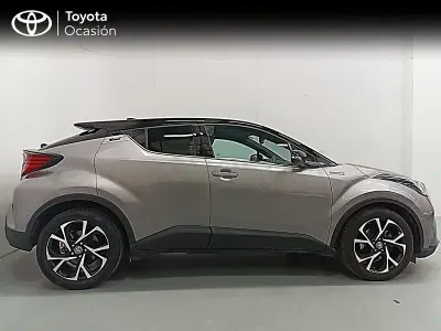 Usado Toyota C-HR Advance 184 CV (135 kW) 2021 Gris / plata SUV