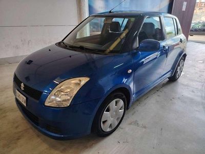 Usado Suzuki Swift GL 92 CV (67 kW) 2005 Azul Utilitario