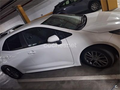 Usado Toyota Corolla 180 CV (132 kW) 2019 Blanco Berlina