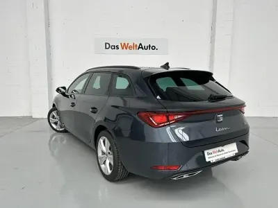 Usado Seat Leon FR 150 CV (110 kW) 2024 Gris