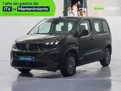 Usado Peugeot Rifter Allure 102 CV (75 kW) 2025 Verde Monovolumen