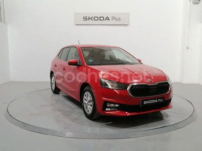 Usado Skoda Fabia Selection 80 CV (58 kW) 2024 Rojo Utilitario