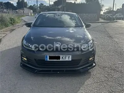 Usado VW Scirocco R-line 125 CV (91 kW) 2017 Gris / plata Coupe