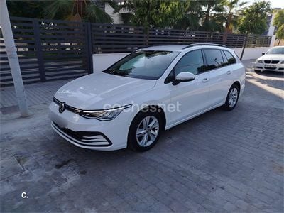 Usado VW Golf VIII Life 110 CV (80 kW) 2021 Blanco Familiar