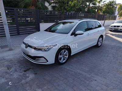 Blanco Usado 2021 VW Golf VIII Life Familiar | 14.390 € (Precio justo)
