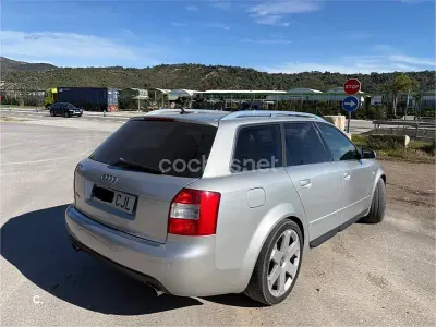 Usado Audi S4 344 CV (253 kW) 2003 Gris / plata Familiar