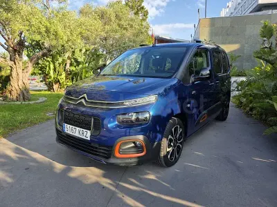 Usado Citroën Berlingo Shine 130 CV (95 kW) 2018 Azul Monovolumen