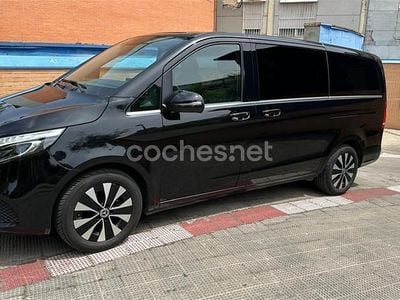 Occasion Mercedes V220 Avantgarde 163 PK (119 kW) 2022 Zwart MPV