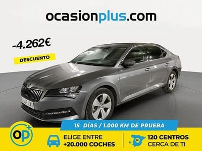 Usado Skoda Superb Ambition 150 HP (110 kW) 2022 Cinzento Sedan