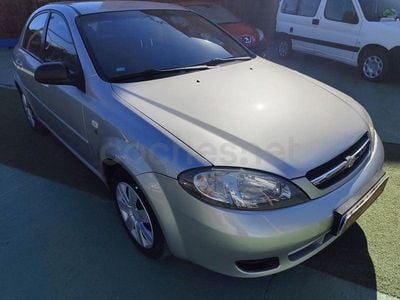 Usado Chevrolet Lacetti SE 94 CV (69 kW) 2005 Gris / plata Berlina