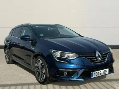 Usado Renault Mégane Zen 140 CV (102 kW) 2018 Azul