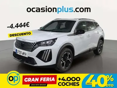 Usado Peugeot 2008 Allure 102 CV (75 kW) 2025 Blanco SUV