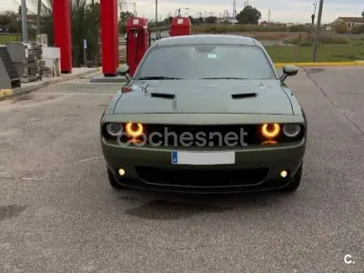 Usado Dodge Challenger SXT 303 CV (222 kW) 2023 Verde Coupe