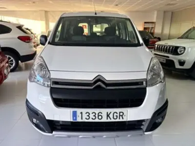Usado Citroën Berlingo Feel 102 CV (75 kW) 2018 Blanco Monovolumen