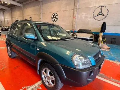 Usado Hyundai Tucson Comfort 112 CV (82 kW) 2004 Verde SUV