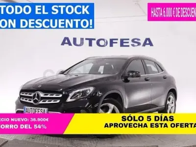 Usado Mercedes GLA180 Style 122 CV (89 kW) 2017 Negro SUV