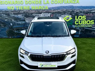 Usado Skoda Karoq SportLine 150 CV (110 kW) 2023 Blanco SUV