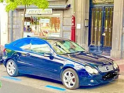 Usado Mercedes C220 Sport Edition 150 CV (110 kW) 2007 Negro Berlina